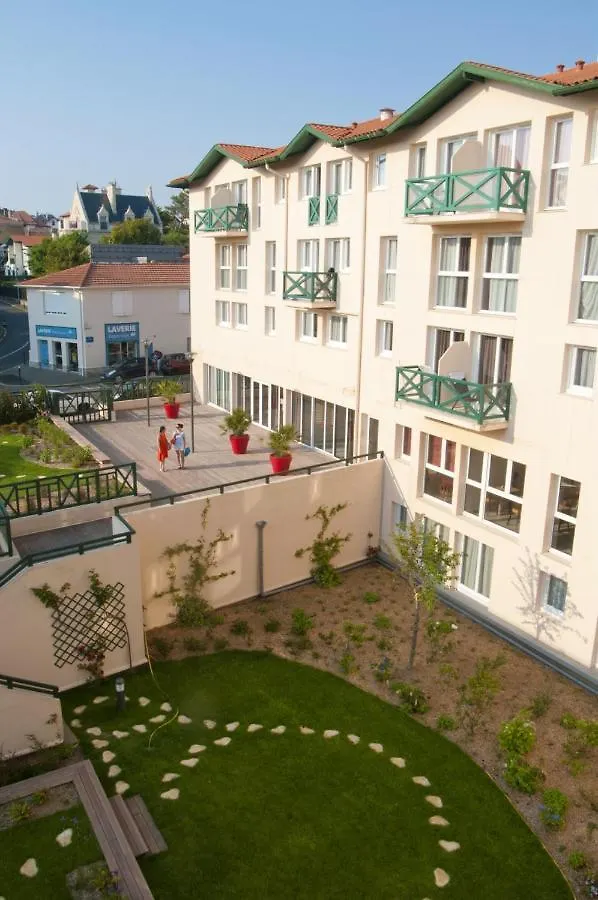 Residence Pierre & Vacances Premium Haguna Biarritz 4*,  France